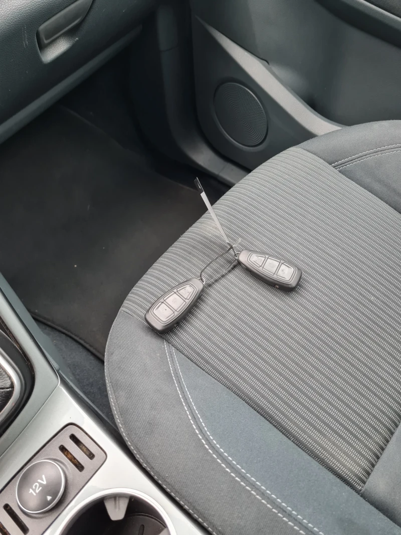 Ford Grand C-Max 1.0куб.100к.с.2013г. , снимка 11 - Автомобили и джипове - 53289946