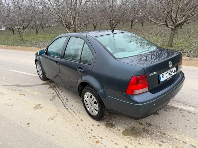 VW Bora 1.9TDI / 110кс / ТОП !, снимка 5 - Автомобили и джипове - 53433752