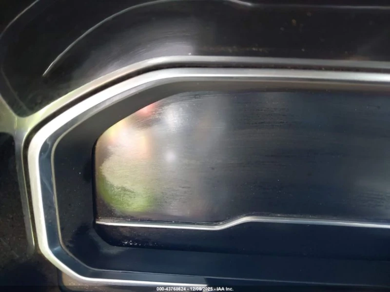 Chevrolet Silverado 6.2L V-8 DI, VVT, 420HP 4X4 Drive, снимка 7 - Автомобили и джипове - 53500798