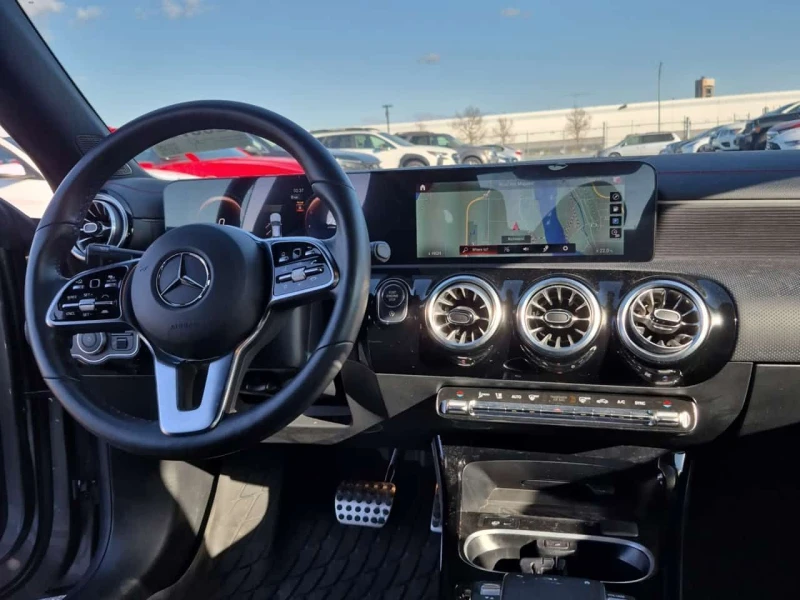 Mercedes-Benz CLA 250 AMG LINE* NIGHT PACKAGE* CARFAX * PANORAMA* KEYLES, снимка 9 - Автомобили и джипове - 53595228