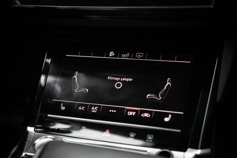 Audi E-Tron LAUNCH EDITION - 46800 лв. - 96486039 | Car24.bg