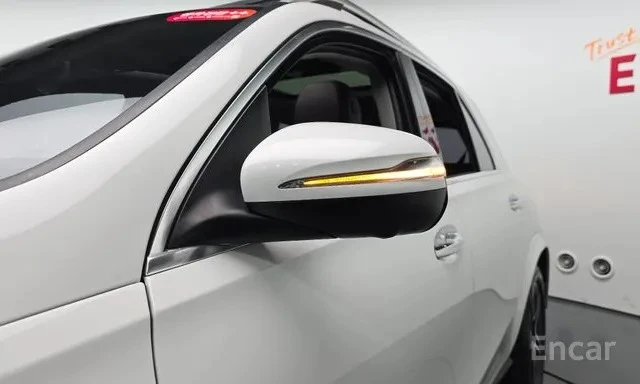 Mercedes-Benz GLE 450, снимка 4 - Автомобили и джипове - 55117280
