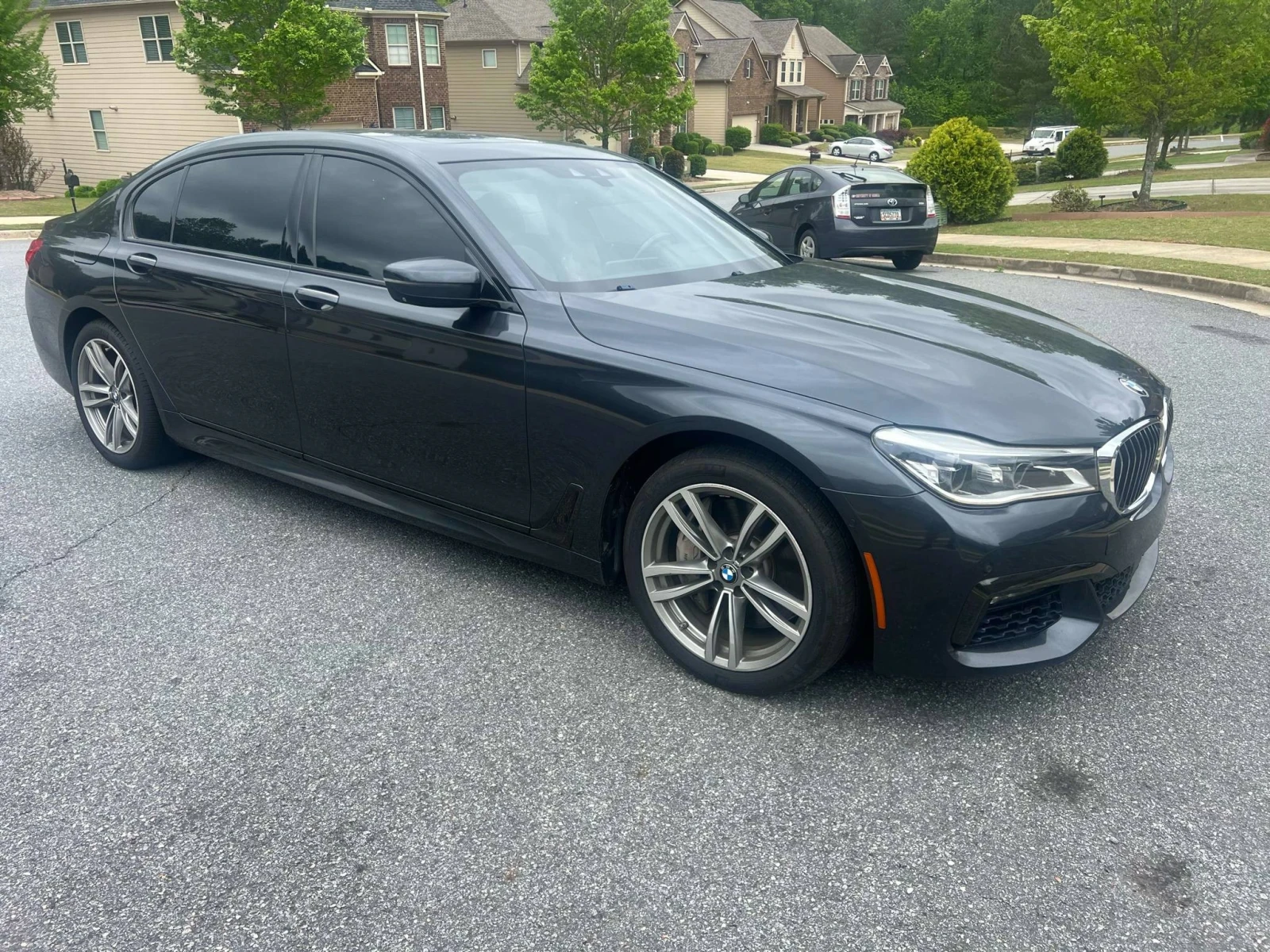 BMW 750 iL* M* 360* МАСАЖ* H&K* ОБДУХВАНЕ* ПОДГРЕВ - изображение 3