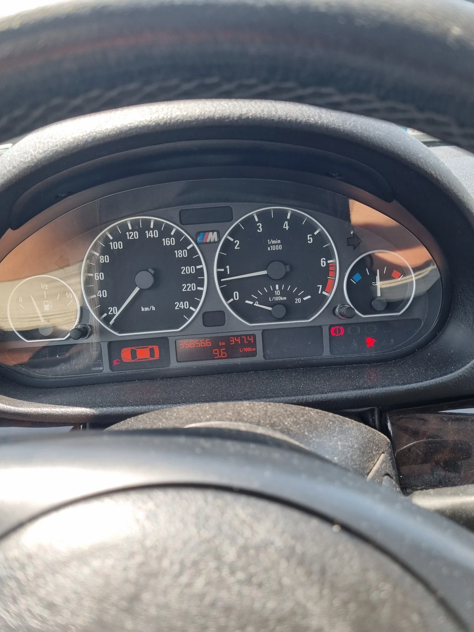 BMW 320  - изображение 9