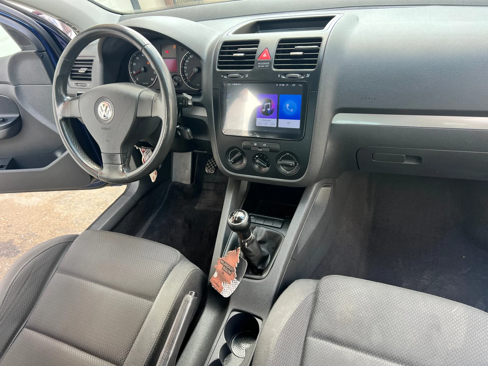 VW Golf 1.6, снимка 10 - Автомобили и джипове - 53292452