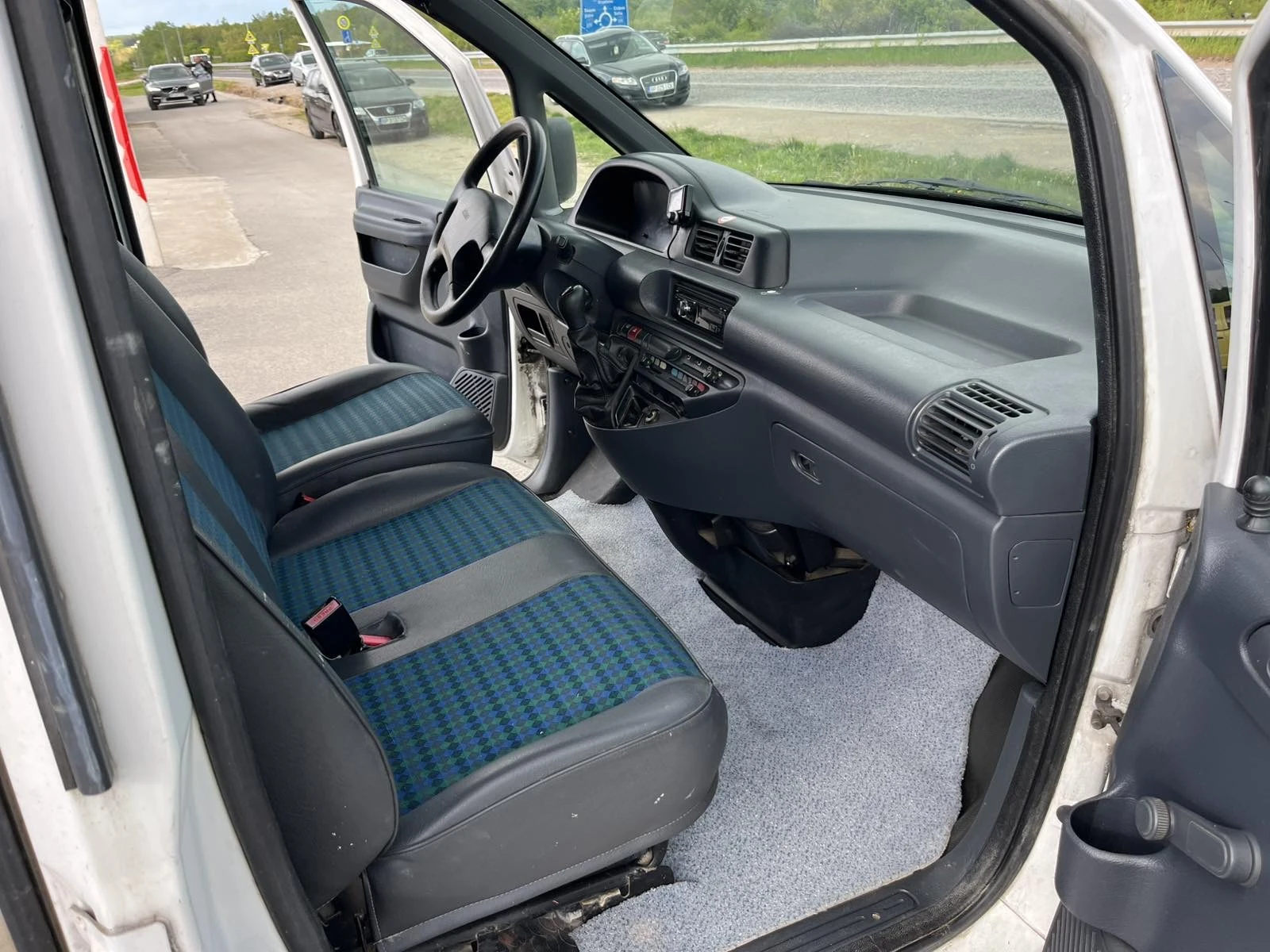 Fiat Scudo 2.0 HDI 94кс , снимка 7 - Автомобили и джипове - 52878098