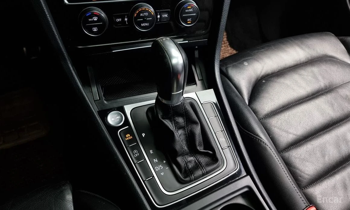 VW Golf  - изображение 9