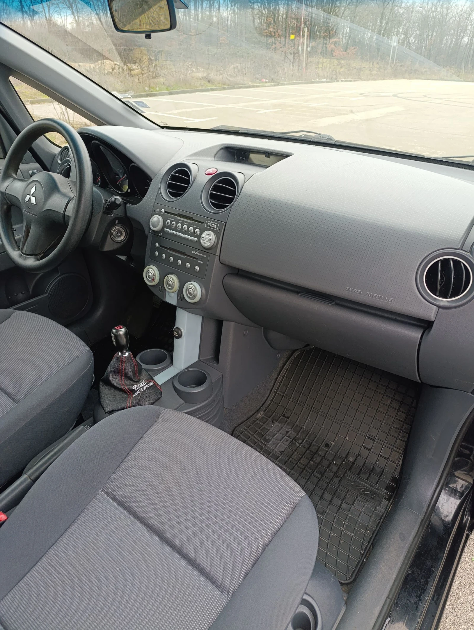 Mitsubishi Colt 1.3 Бензин  - изображение 7