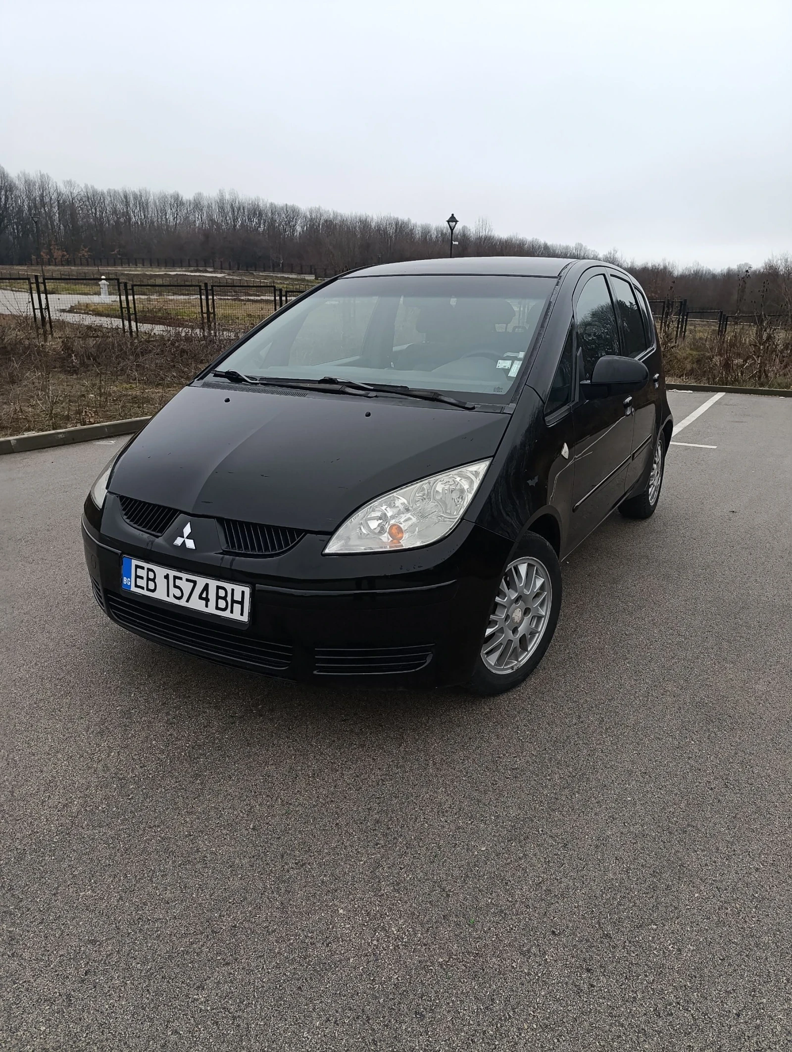 Mitsubishi Colt 1.3 Бензин  - изображение 2