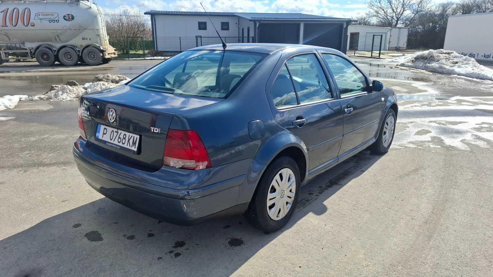 VW Bora 1.9TDI / 110кс / ТОП !, снимка 4 - Автомобили и джипове - 53433752