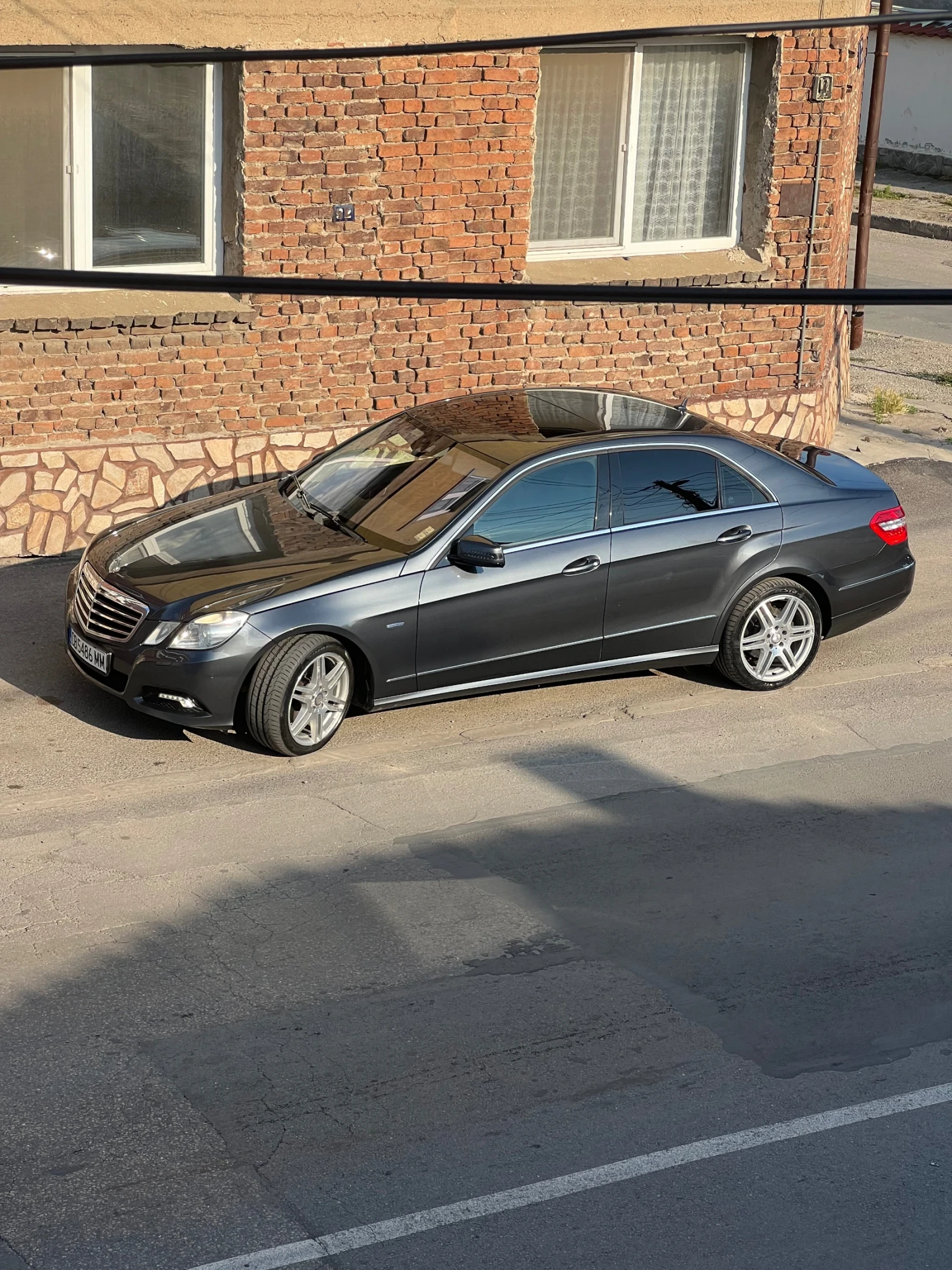 Mercedes-Benz E 350  - изображение 10