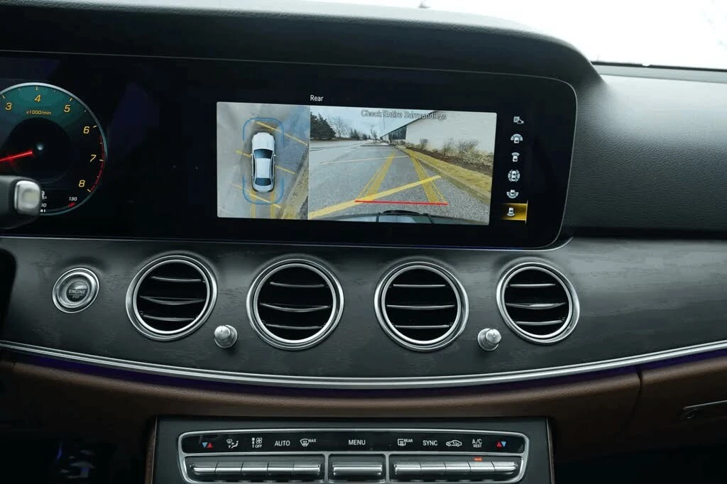 Mercedes-Benz E 350 4MATIC* АвтоКредит* (ЦЕНА ДО БГ), снимка 13 - Автомобили и джипове - 53966076