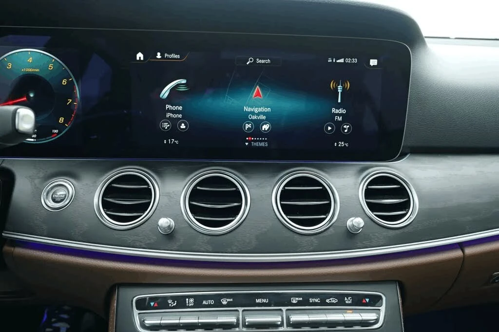 Mercedes-Benz E 350 4MATIC* АвтоКредит* (ЦЕНА ДО БГ), снимка 14 - Автомобили и джипове - 53966076