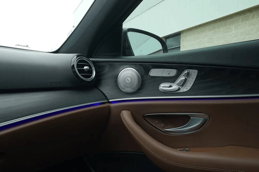 Mercedes-Benz E 350 4MATIC* АвтоКредит* (ЦЕНА ДО БГ), снимка 17 - Автомобили и джипове - 53966076