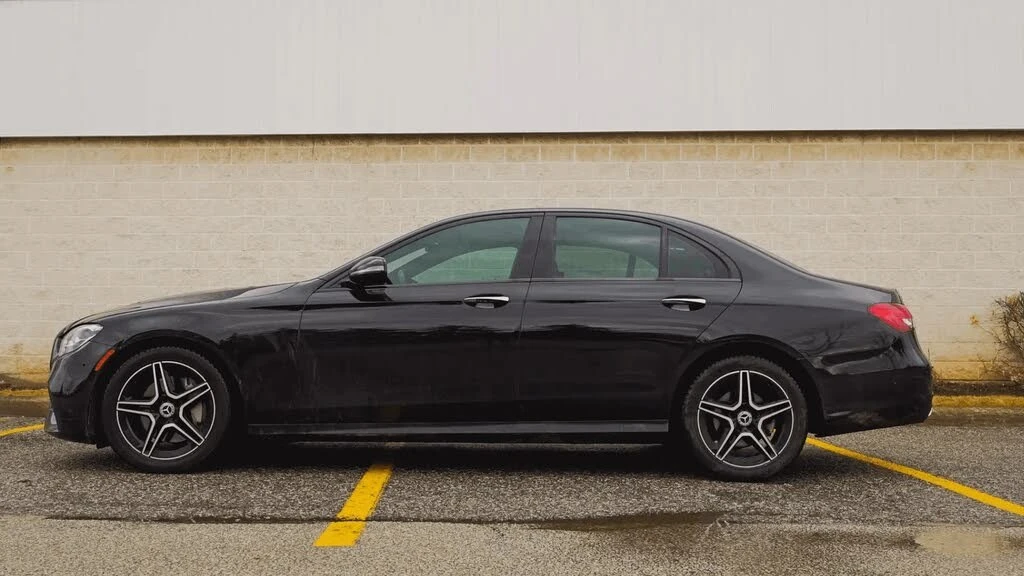 Mercedes-Benz E 350 4MATIC* АвтоКредит* (ЦЕНА ДО БГ), снимка 5 - Автомобили и джипове - 53966076