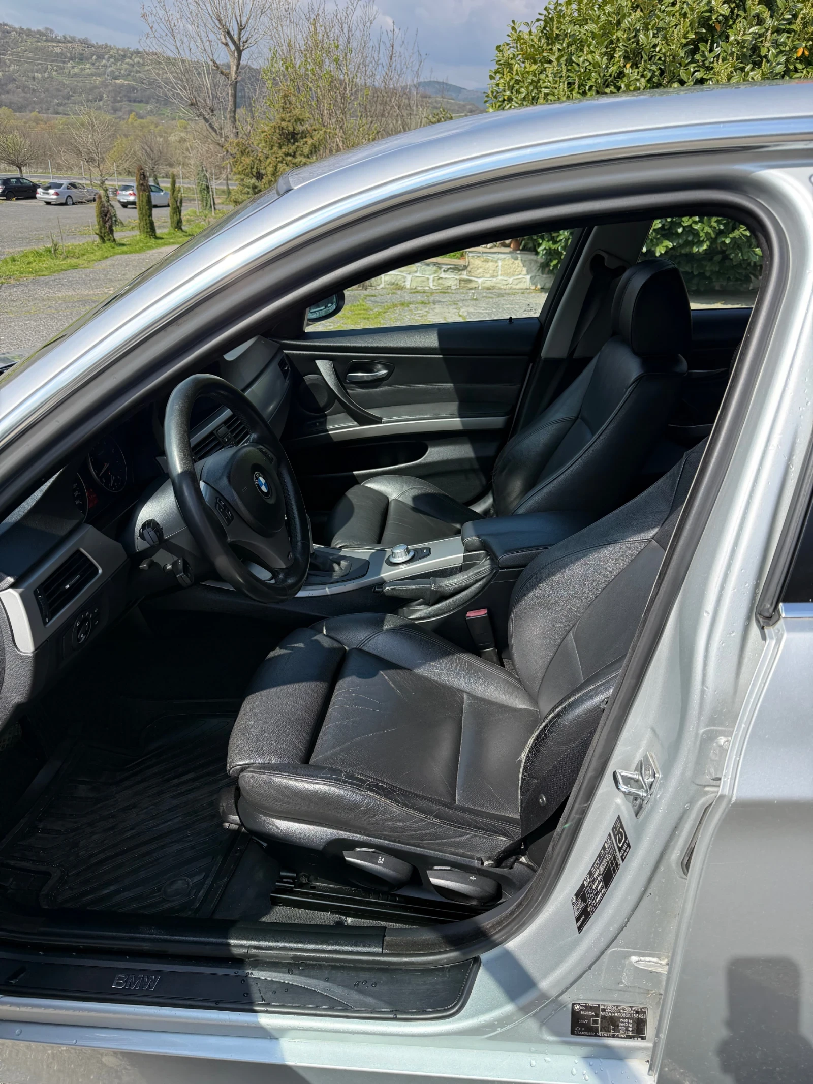 BMW 325 E90 / Автоматик / Навигация , снимка 8 - Автомобили и джипове - 54173858