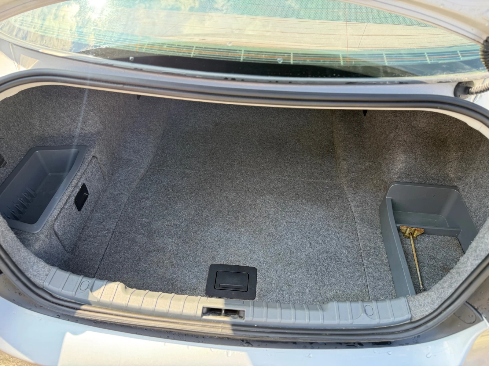 BMW 325 E90 / Автоматик / Навигация , снимка 15 - Автомобили и джипове - 54173858