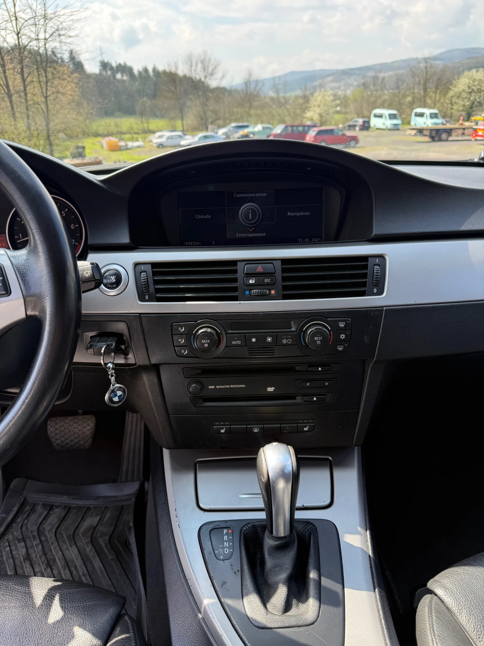 BMW 325 E90 / Автоматик / Навигация , снимка 10 - Автомобили и джипове - 54173858