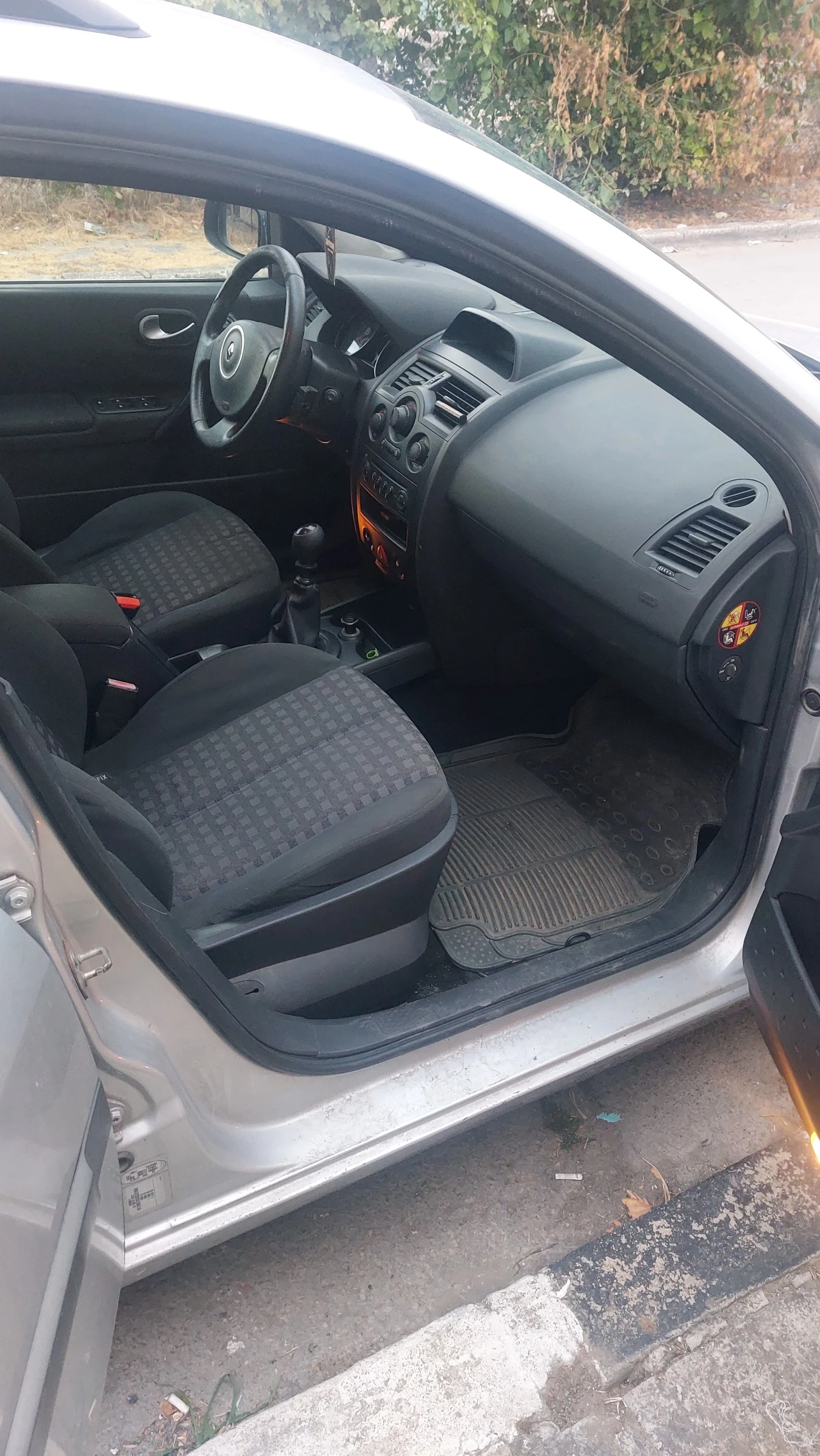 Renault Megane, снимка 5 - Автомобили и джипове - 54196770