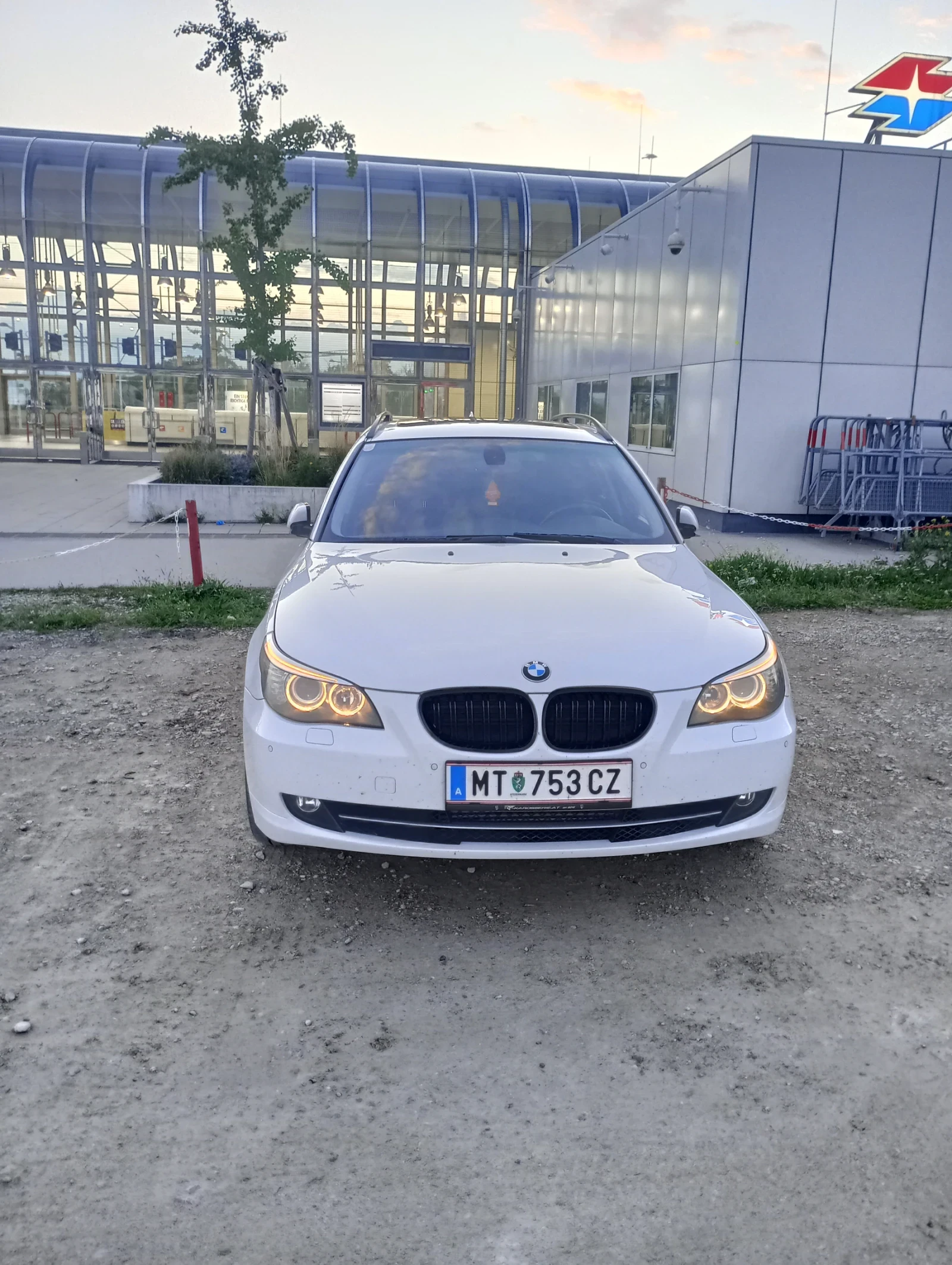 BMW 530 530d, снимка 8 - Автомобили и джипове - 54230107