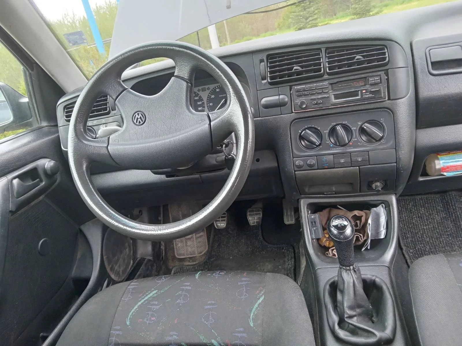 VW Golf Газ, снимка 11 - Автомобили и джипове - 54336169