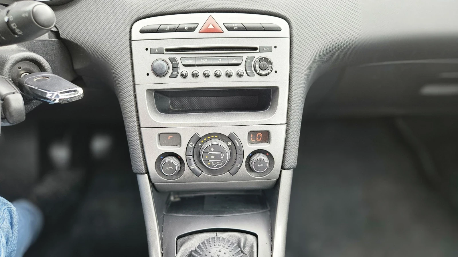 Peugeot 308, снимка 11 - Автомобили и джипове - 54459739