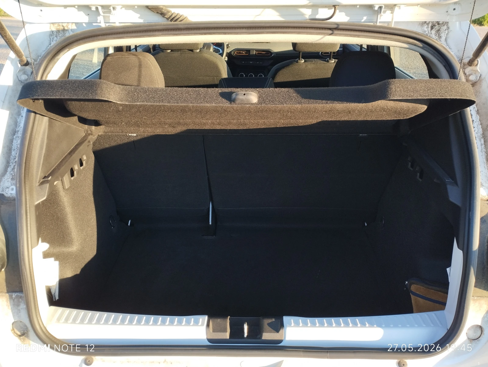 Dacia Sandero LPG, снимка 16 - Автомобили и джипове - 54808414
