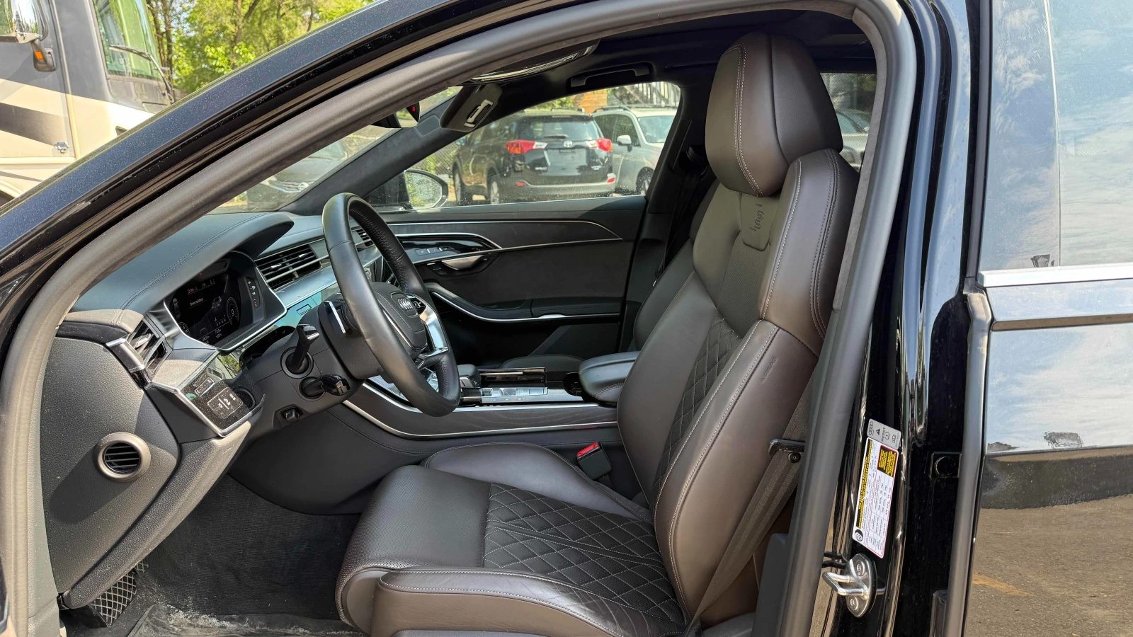 Audi A8 55 TFSI Quattro, снимка 6 - Автомобили и джипове - 54868866