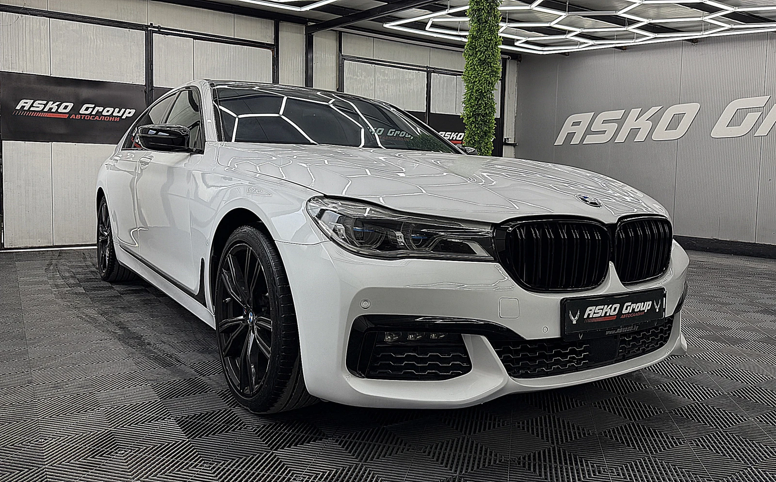 BMW 740 Xdrive/Lazer/M-paket/ГЕРМАНИЯ СОБСТВЕН ЛИЗИНГ, снимка 3 - Автомобили и джипове - 55815425