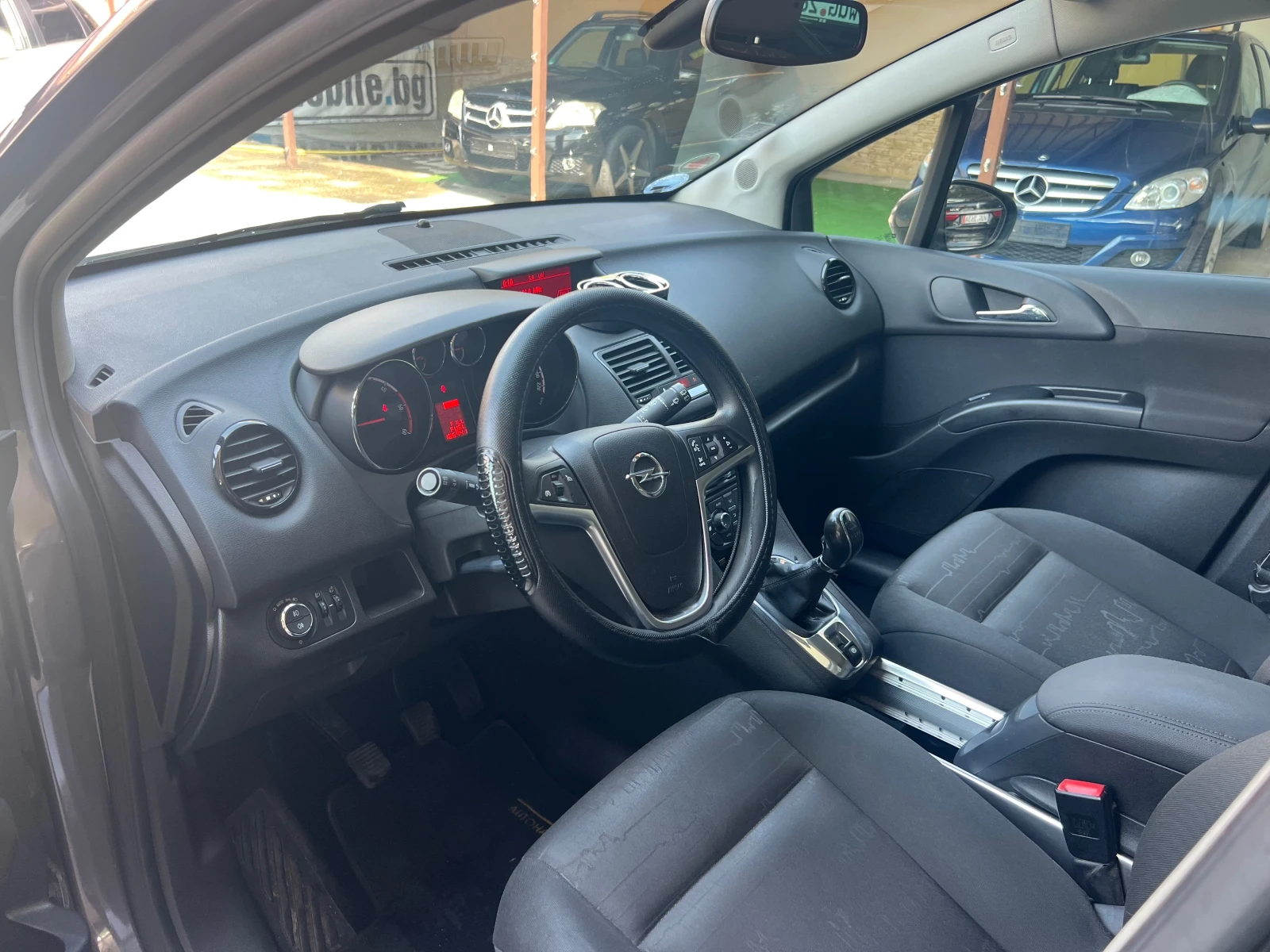 Opel Meriva Германия перфект, снимка 9 - Автомобили и джипове - 55845587