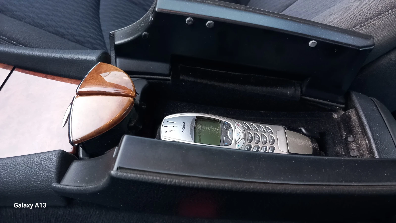 Mercedes-Benz E 320, снимка 8 - Автомобили и джипове - 55965706