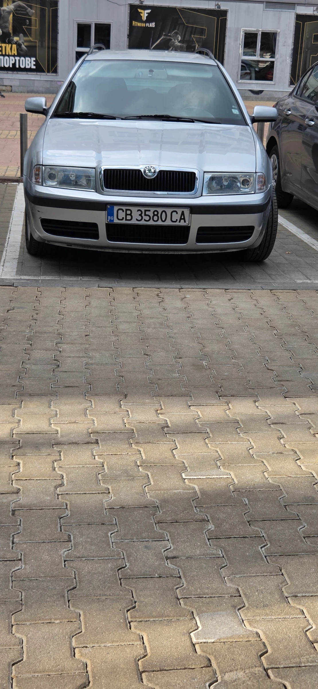 Skoda Octavia 4x4 Powerplay, снимка 2 - Автомобили и джипове - 56104922