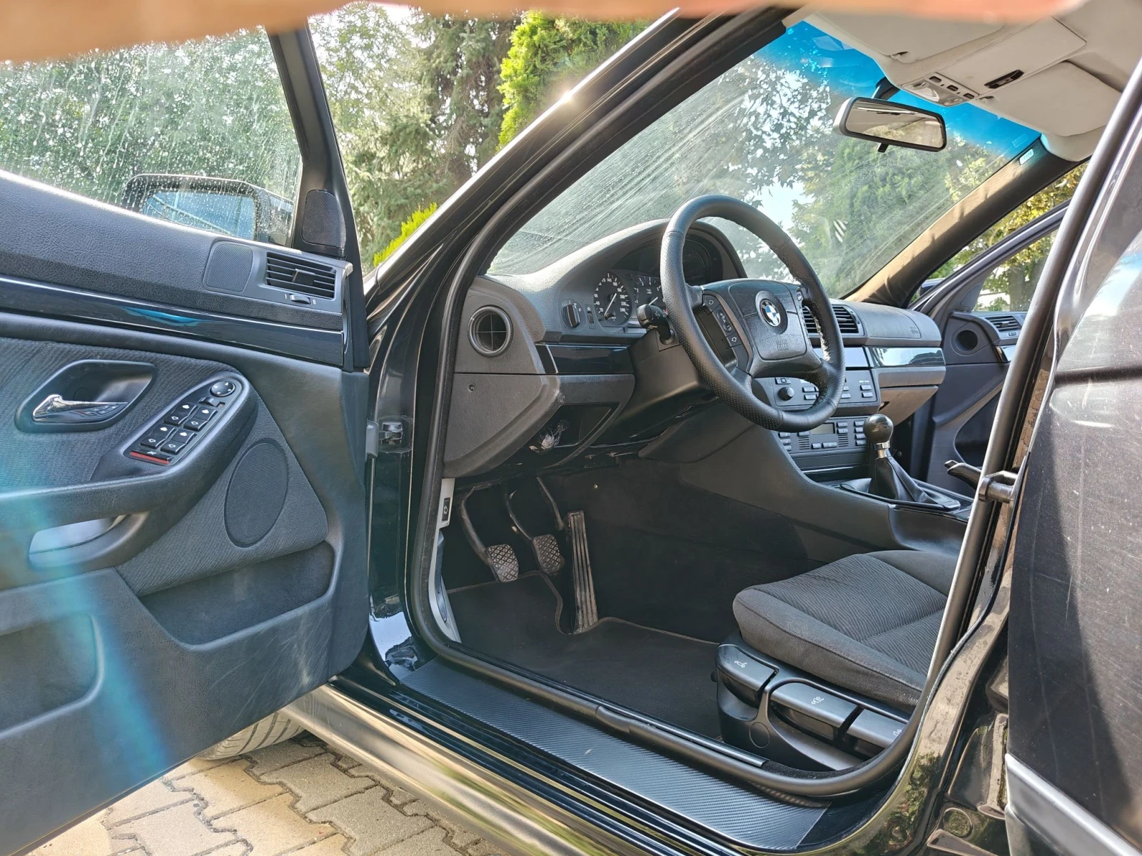 BMW 520, снимка 8 - Автомобили и джипове - 56436999