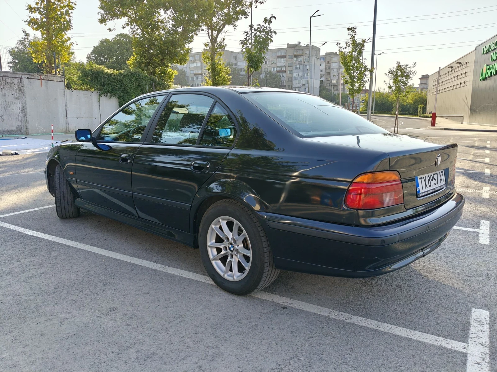 BMW 520, снимка 3 - Автомобили и джипове - 56436999