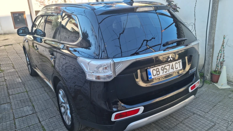 Mitsubishi Outlander 2.0 PHEV-EV +  LPG , снимка 3 - Автомобили и джипове - 47365151