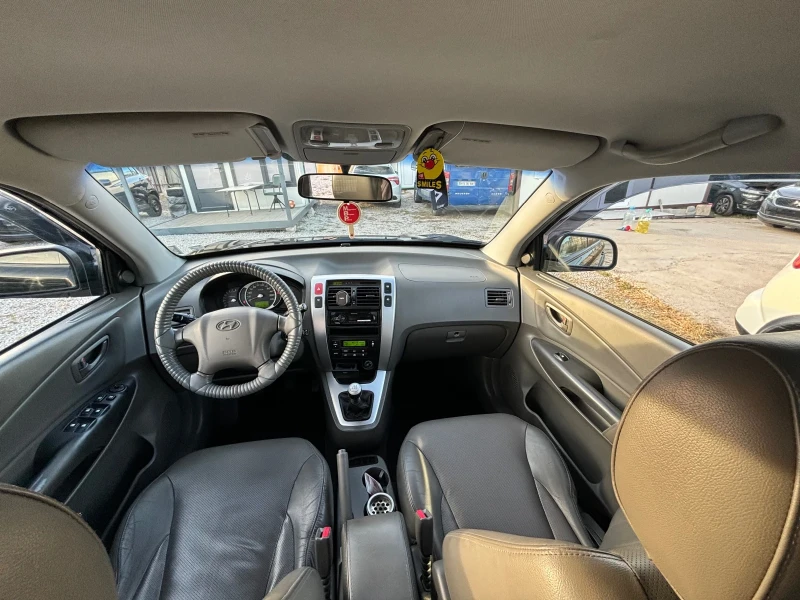 Hyundai Tucson, снимка 8 - Автомобили и джипове - 49026635