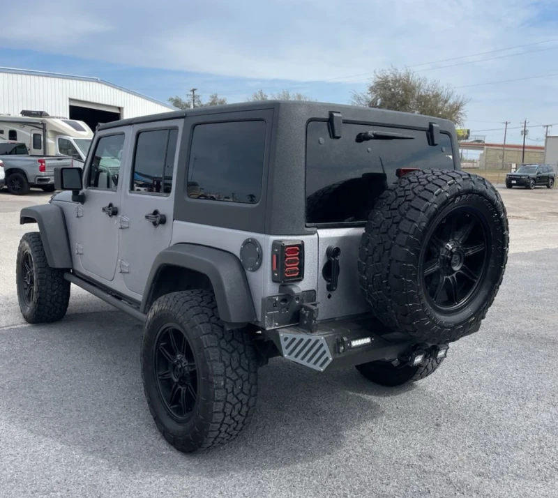 Jeep Wrangler, снимка 7 - Автомобили и джипове - 49447136