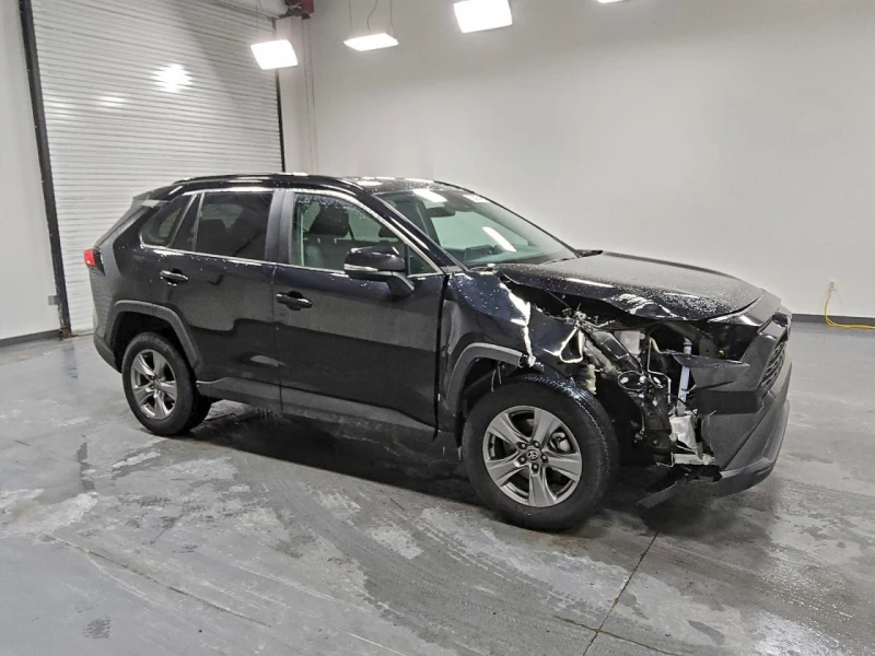 Toyota Rav4 2.5L XLE AWD, снимка 4 - Автомобили и джипове - 53099858