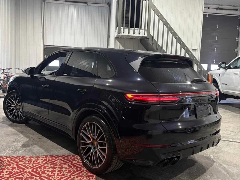 Porsche Cayenne * GTS * CARFAX * БЕЗ ПЪРВОНАЧАЛНА ВНОСКА, снимка 2 - Автомобили и джипове - 53308309