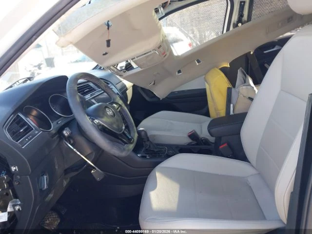 VW Tiguan 2.0T SE R-LINE - изображение 8