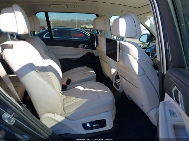 BMW X7, снимка 8 - Автомобили и джипове - 53690809