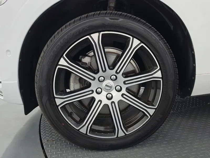 Volvo XC60, снимка 5 - Автомобили и джипове - 56356548