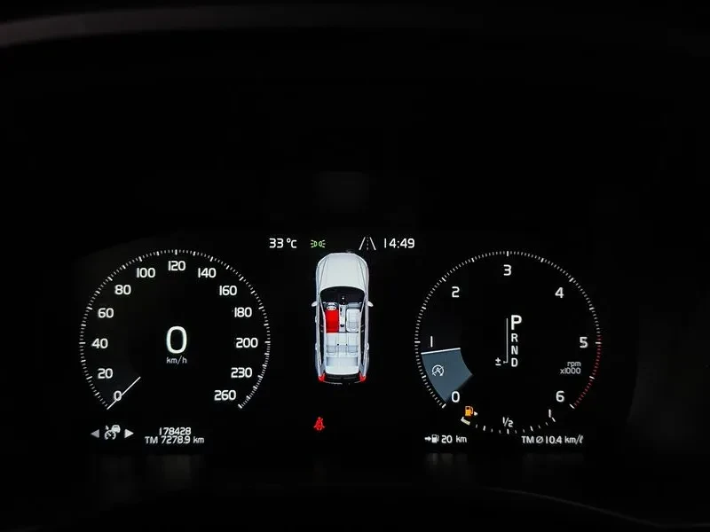 Volvo XC60, снимка 8 - Автомобили и джипове - 56356548