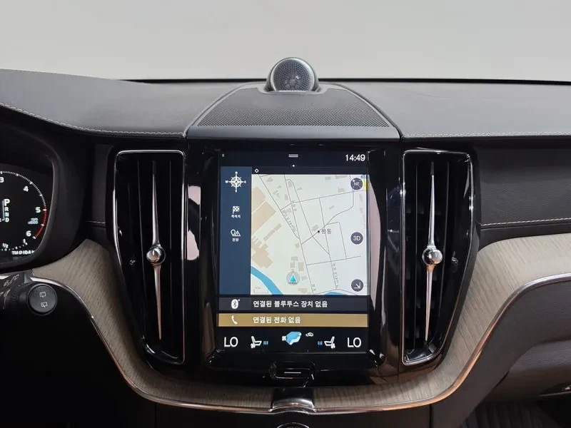 Volvo XC60, снимка 12 - Автомобили и джипове - 56356548