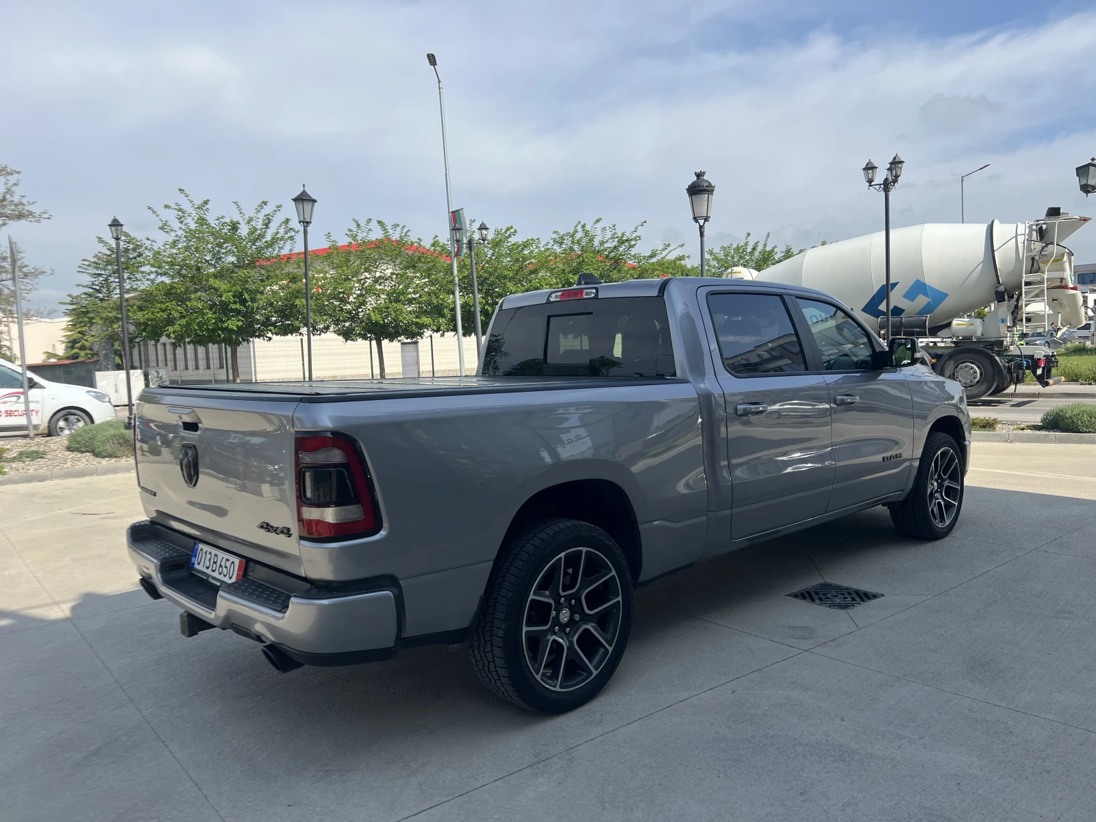 Dodge RAM 1500 5.7 HEMI* Sport-4х4, Full - изображение 3