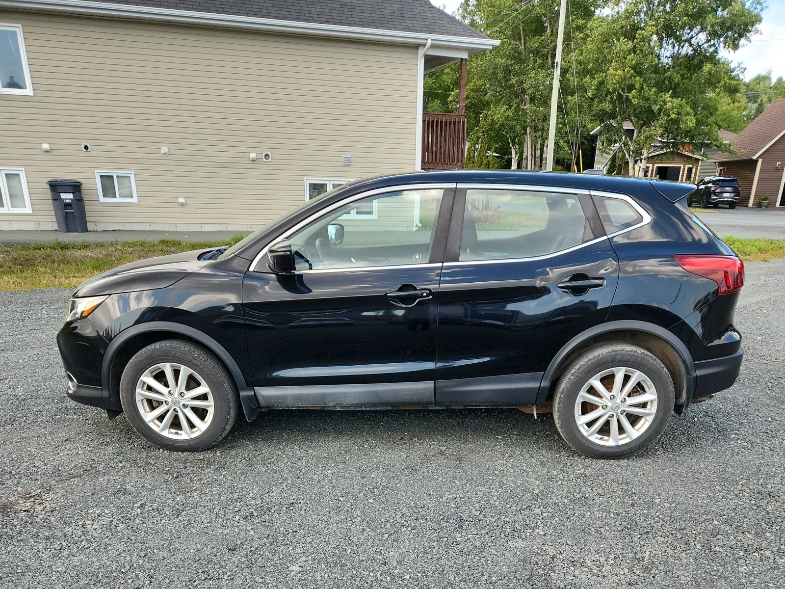 Nissan Qashqai * AWD 4dr CVT* * АВТОКРЕДИТ* * ЦЕНА ДО БЪЛГАРИЯ*  - изображение 2