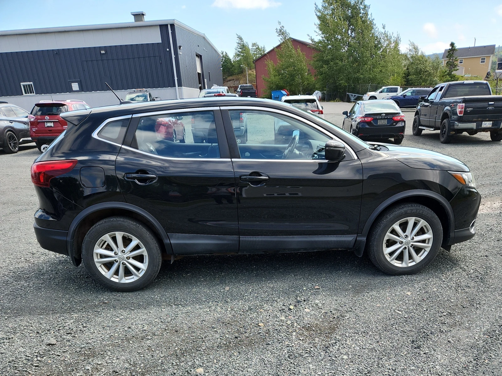 Nissan Qashqai * AWD 4dr CVT* * АВТОКРЕДИТ* * ЦЕНА ДО БЪЛГАРИЯ*  - изображение 3