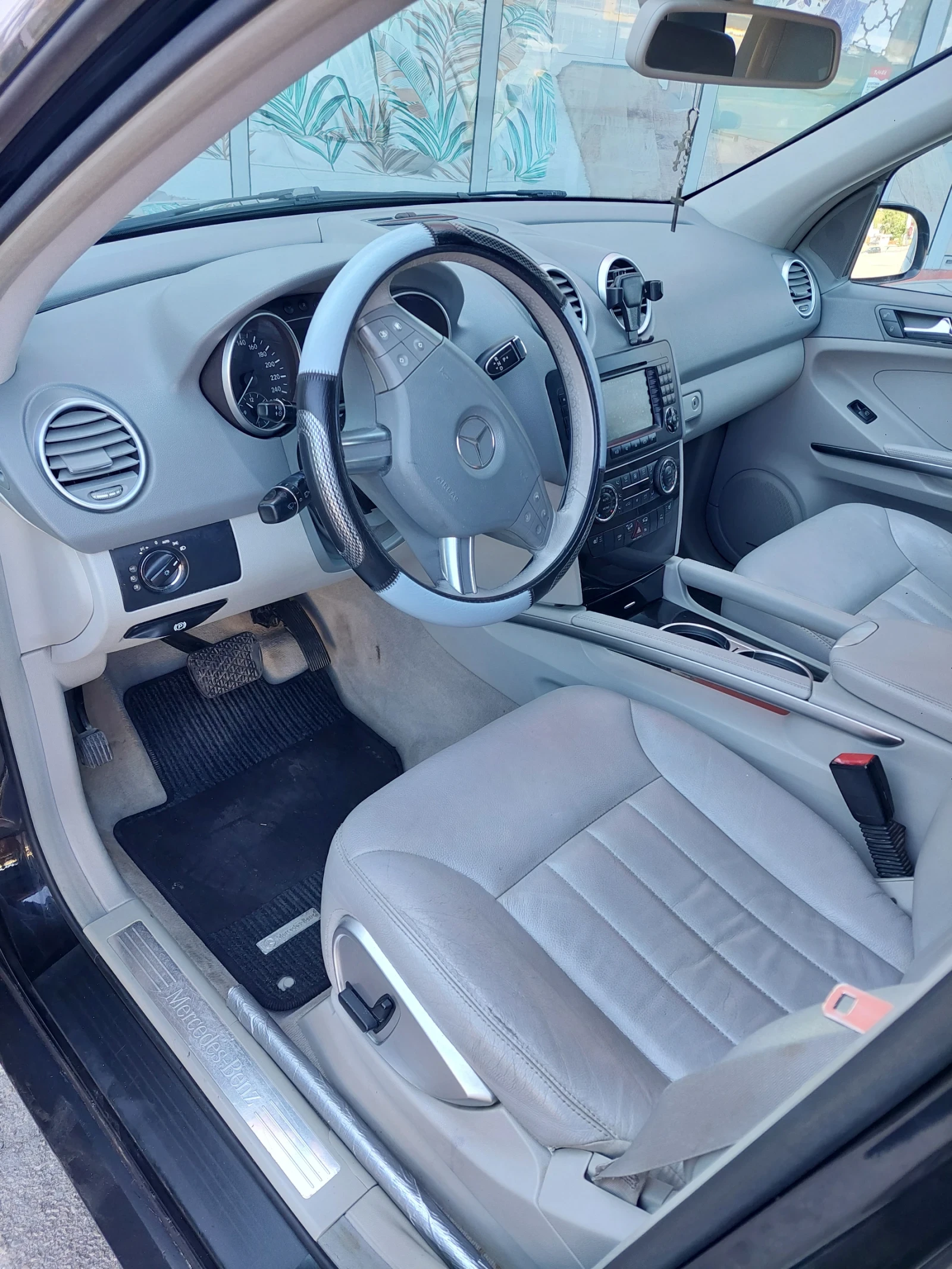 Mercedes-Benz ML 320 ML-320 - изображение 9