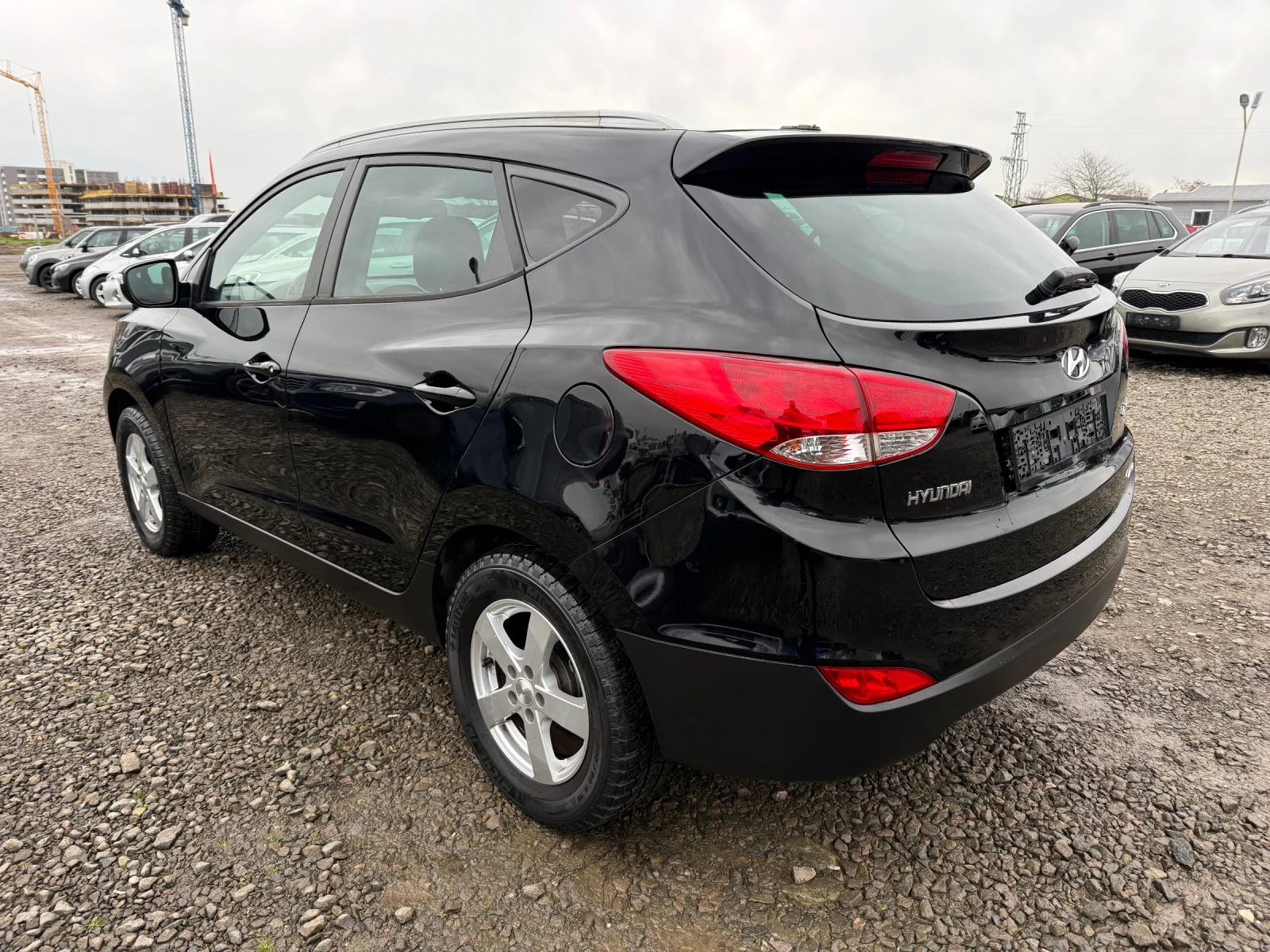 Hyundai IX35 2.0 ШВЕЙЦАРИЯ 4х4 АВТОМАТИК - изображение 8