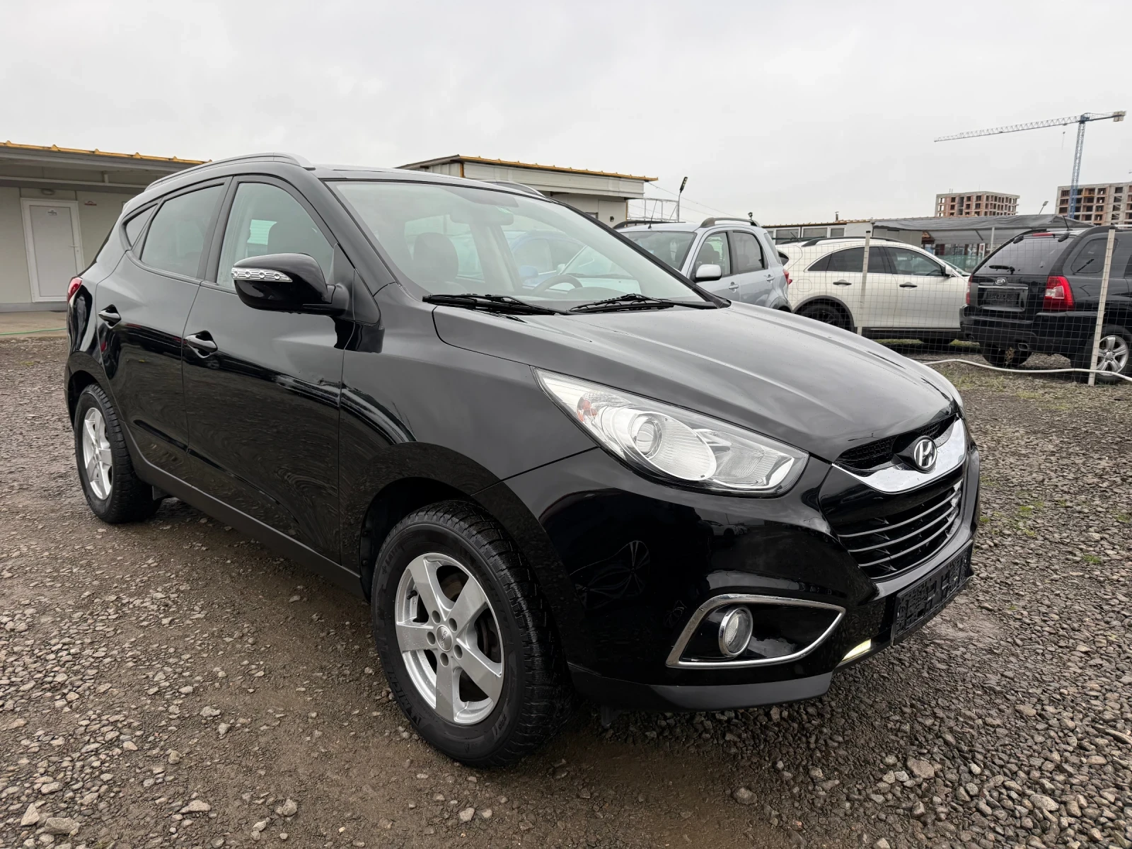 Hyundai IX35 2.0 ШВЕЙЦАРИЯ 4х4 АВТОМАТИК - изображение 4